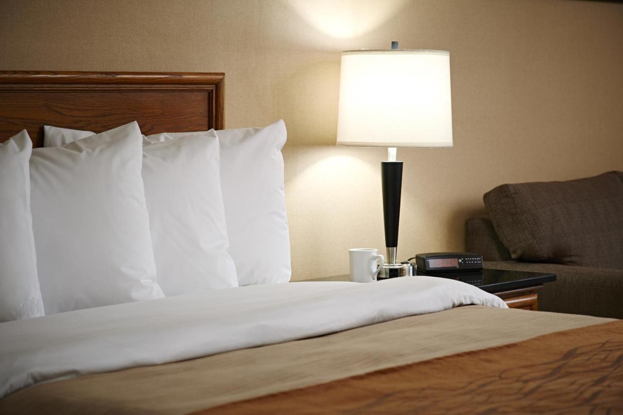 Comfort Inn Лавал Екстериор снимка