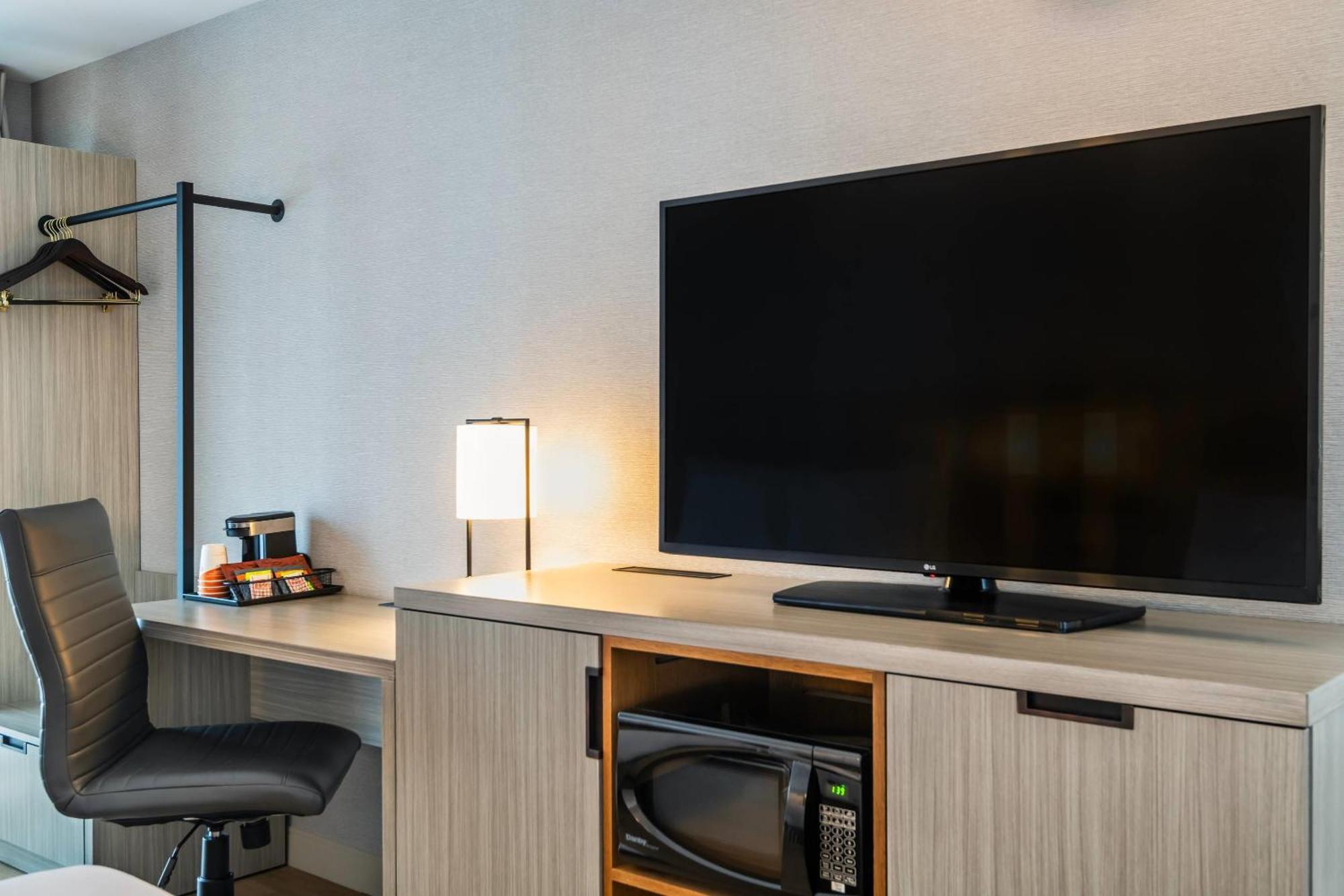 Comfort Inn Лавал Екстериор снимка